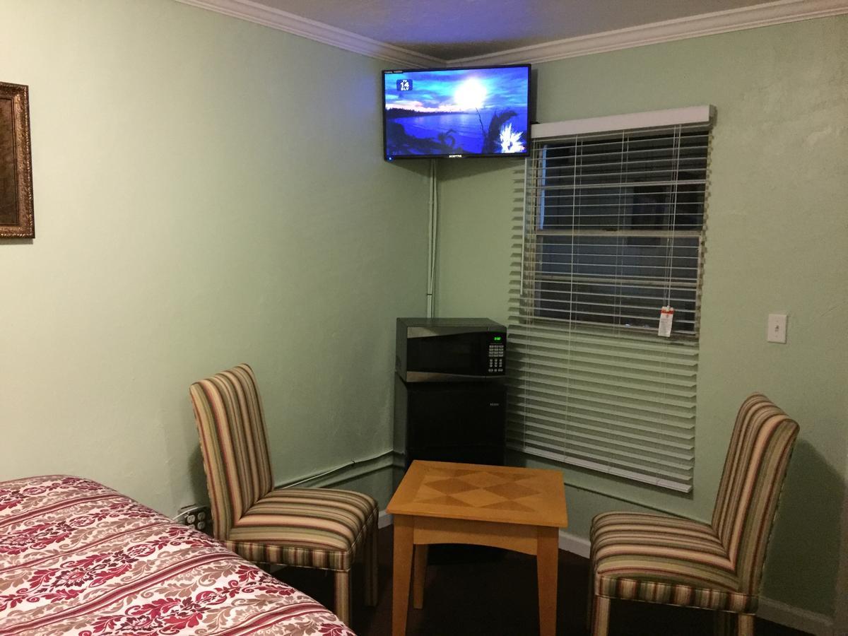 Palmer'S Motel Мидуей Екстериор снимка
